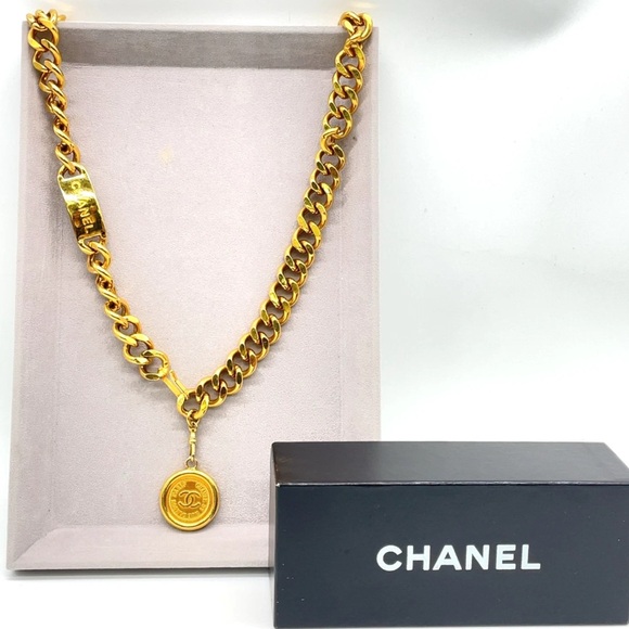 CHANEL Accessories - AUTH Chanel Gold Chunky Chain Belt or Necklace 85cm